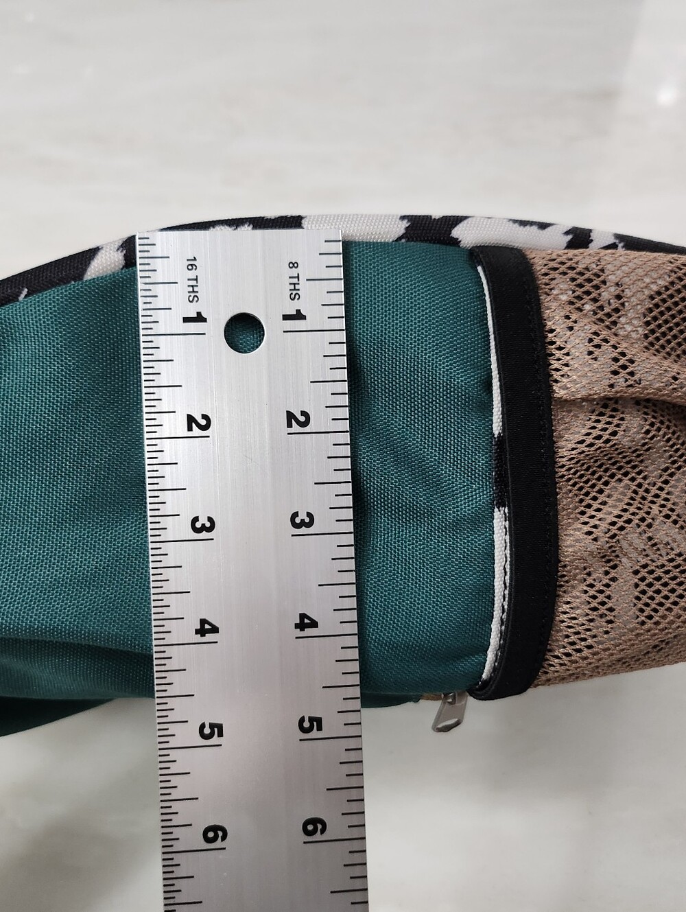 Kavu Rope Sling Bag - Picture 14 of 14